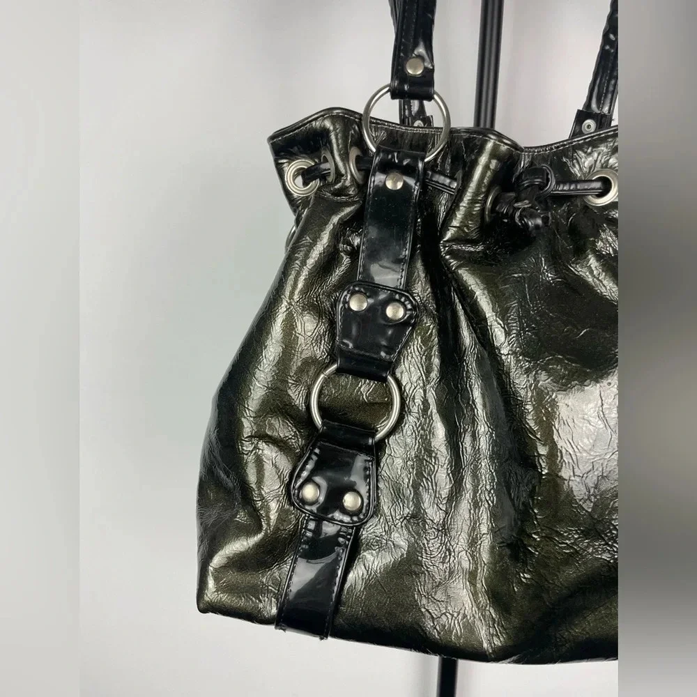 Kuerissimo Green Black Patent Leather Shoulder Bag - Picture 2 of 13